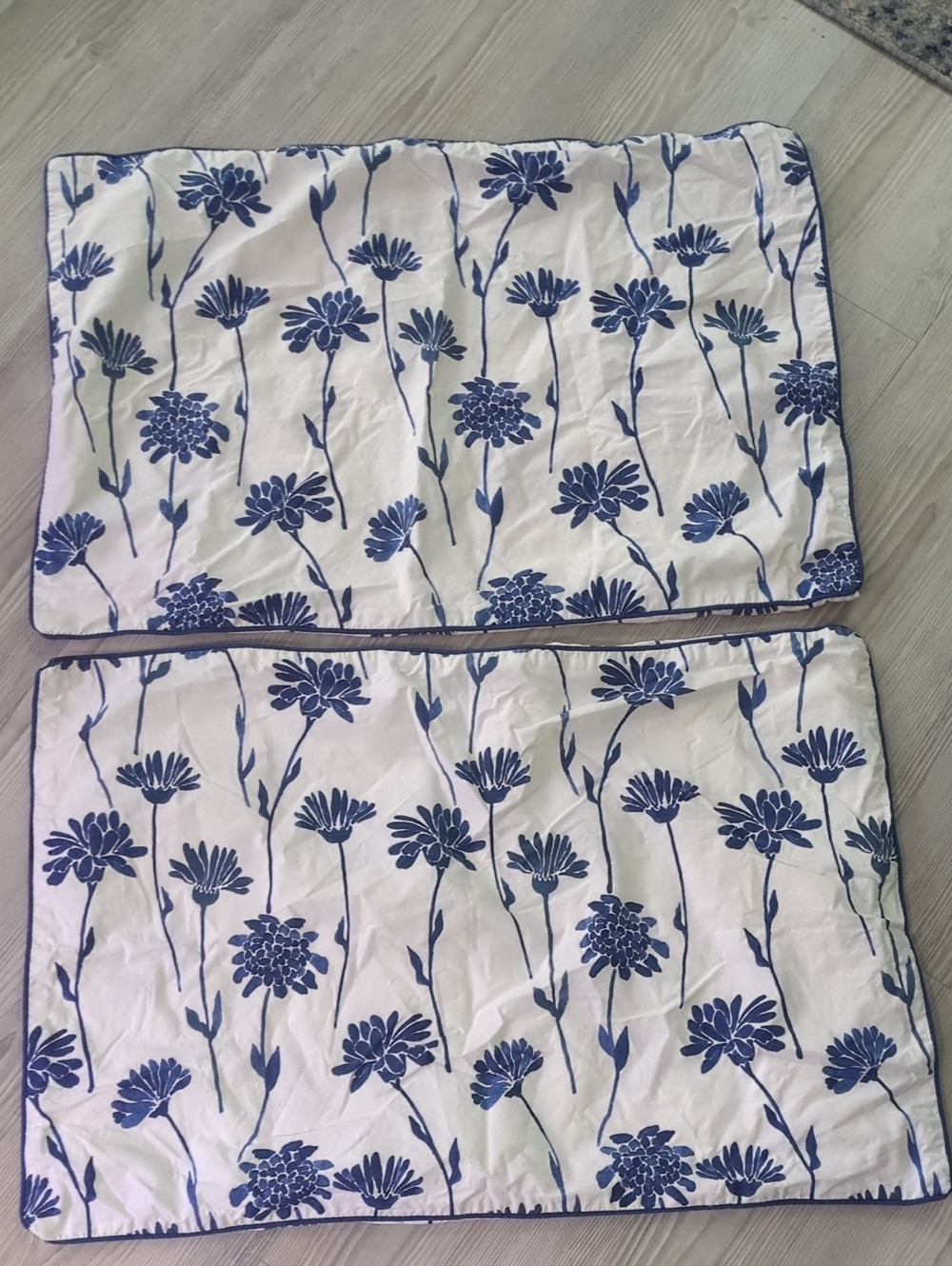 IKEA FINNOXEL Blue White Floral Pillowcases Set of 2 Standard 100% Cotton Cottag - Picture 10 of 10
